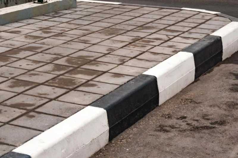 road kerb